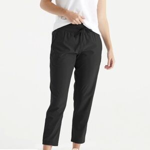 Freefly Women’s Breeze Cropped Pant